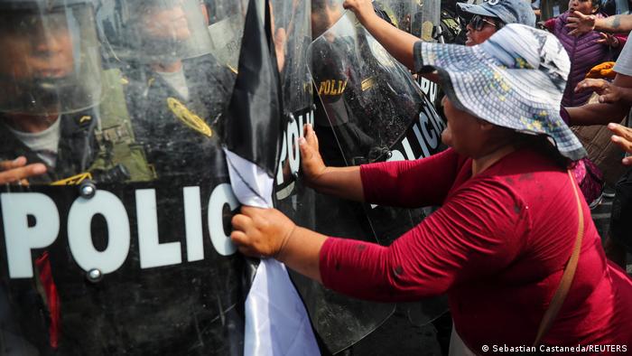 Destituyen a jefe de Policía peruana, investigado por caso contra expresidente Pedro Castillo