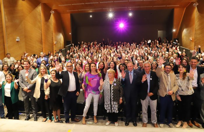 Con la presencia de la expresidenta Michelle Bachelet la U. de  O’Higgins conmemoró el 8M