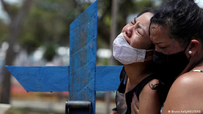 Brasil supera las 700.000 muertes por Covid-19 en tres años de pandemia