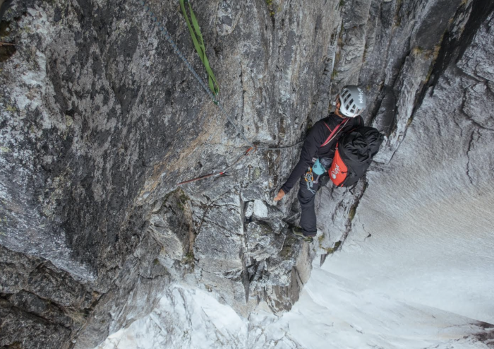 Buena noticia para los amantes de la escalada: chilenos abren nueva ruta en cerro El Monstruo de Cochamó