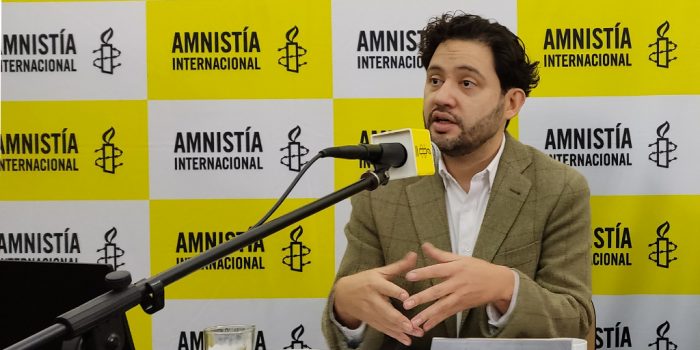 Director de Amnistía Internacional Chile: “Valoramos algunas medidas adoptadas por este Gobierno, pero siguen pendientes algunos compromisos”