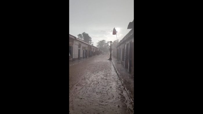Suspenden clases en cuatro establecimientos de San Pedro de Atacama por intensas lluvias