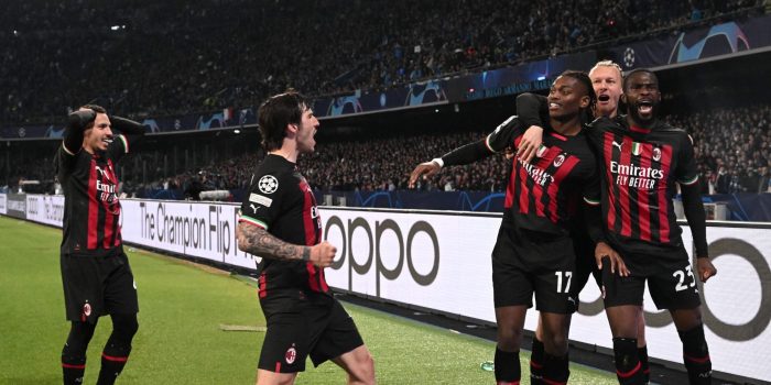 Milan empata con Napoli pero le alcanza para meterse en semifinales de Champions League tras 16 años