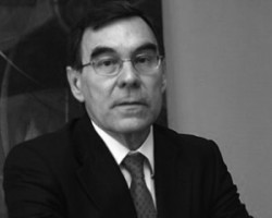 Luis Eduardo Escobar