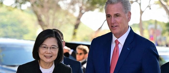 McCarthy celebra amistad con Taiwán en medio de la tensión política con China