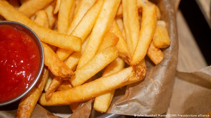 Quienes consumen alimentos fritos tienen más probabilidades de sufrir ansiedad y depresión