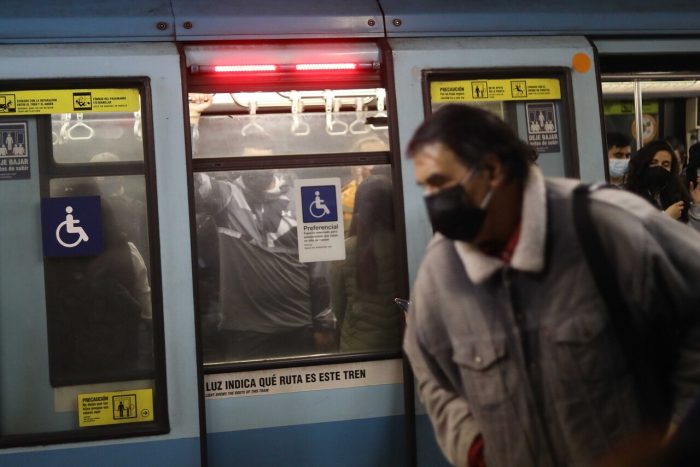 Metro reporta falla de energía y suspende servicio en siete estaciones de Línea 5