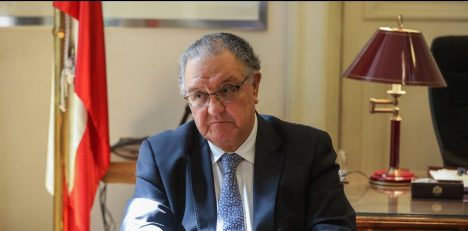 Francisco Huenchumilla renuncia a la presidencia de la DC: “Es la hora de modernizar al partido”