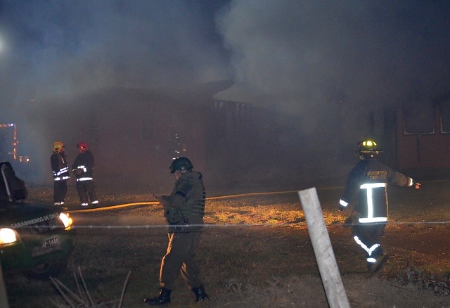 Nuevo ataque incendiario en el sur: bodegas y cabañas son quemadas en Contulmo