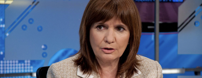 Líder del “ala dura” del macrismo lidera encuestas para primarias de agosto en Argentina