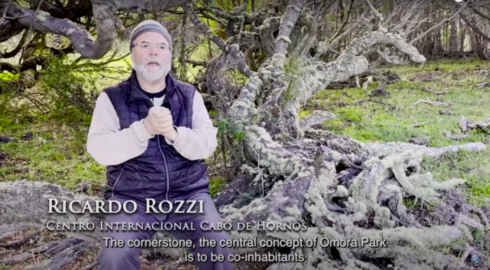 Director del Centro Internacional Cabo de Hornos, Ricardo Rozzi: “Cohabitar en una democracia de especies conlleva un bienestar material y espiritual”