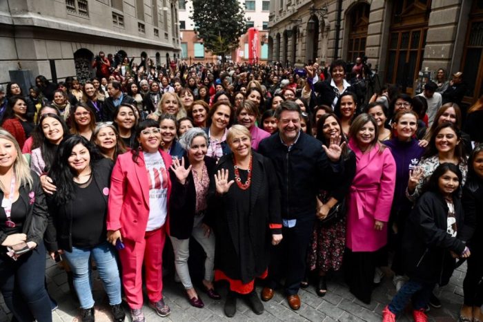 Con la participación de la expresidenta Michelle Bachelet: Gobierno Regional organizó cumbre de mujeres en la RM