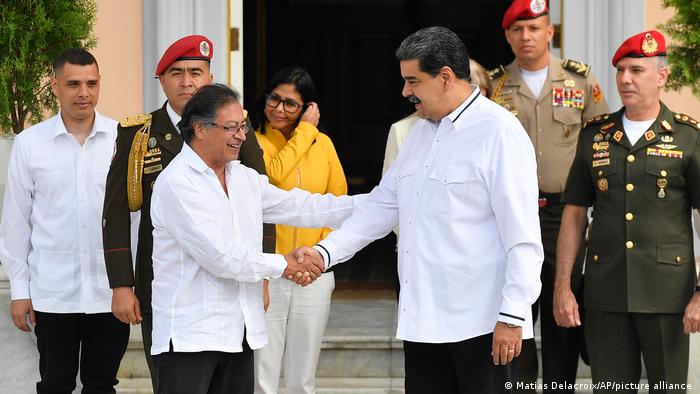 Gustavo Petro anuncia alianza militar con Venezuela contra ELN