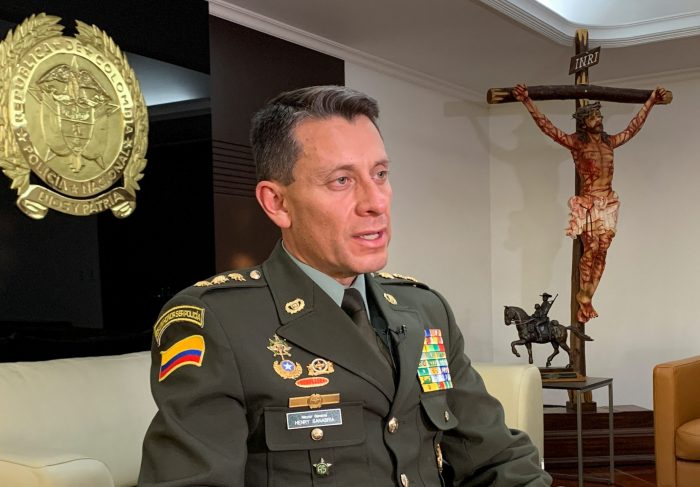 Gustavo Petro cambia al polémico director general de la Policía colombiana