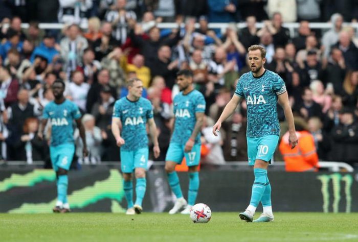 Tottenham reembolsará entradas a hinchas tras aplastante derrota ante Newcastle