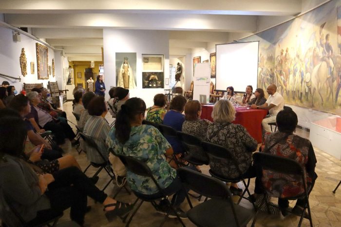“Hilar el ayer: Narrativas cotidianas”: el proyecto que busca incentivar la creación artística en adultos mayores de Maipú
