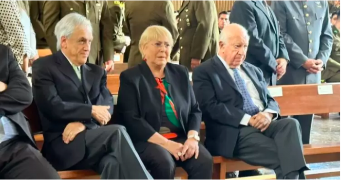 En señal de unidad, Presidente Boric y exmandatarios Lagos, Bachelet y Piñera asisten a responso de cabo Daniel Palma