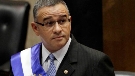 Expresidente salvadoreño Mauricio Funes es condenado a 14 años de cárcel por tregua con maras