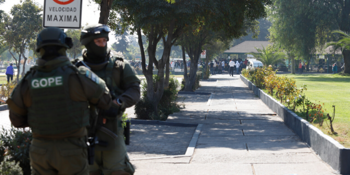 Personal del GOPE se moviliza a cercanía de fundación Paz Ciudadana por artefacto explosivo