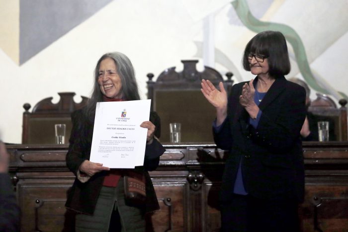 Universidad de Chile entrega distinción Doctor Honoris Causa a Cecilia Vicuña