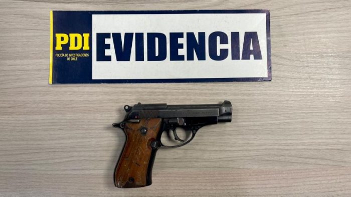 PDI incauta arma a nombre de Augusto Pinochet en Valdivia: tenía encargo por extravío desde 2014