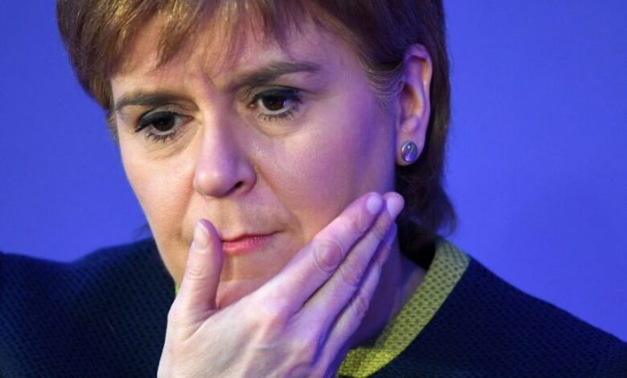 Detenida la ministra escocesa Nicola Sturgeon por la financiación irregular