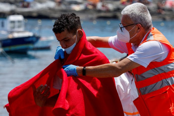 Mueren al menos 59 migrantes en un naufragio ante la costa de Grecia