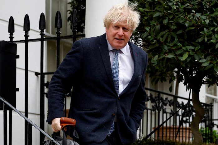 Boris Johnson consigue un nuevo trabajo como columnista del Daily Mail