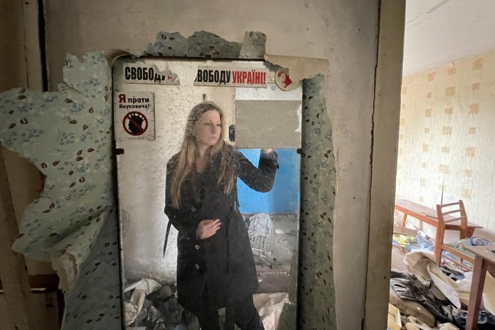 Escritora ucraniana Victoria Amelina se encuentra en estado crítico tras ataque de misil en pizzería
