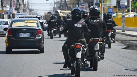 Un fiscal es asesinado en plena calle en Ecuador