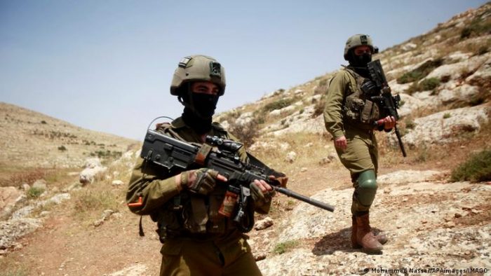 Cinco palestinos muertos en redada de tropas israelíes