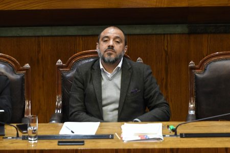Chile Vamos desecha interpelación y se decanta por acusación constitucional contra ministro Ávila