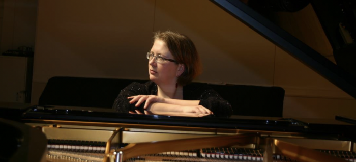 Pianista Svetlana Kotova en UTEM