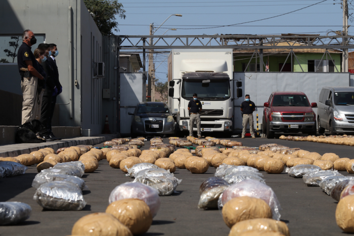 Corrupción: carabineros de Quillagua cobraban dos millones por no fiscalizar camiones con droga