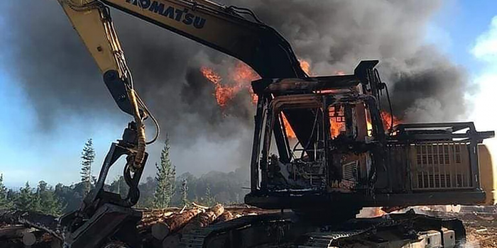 Retroexcavadora fue destruida en un nuevo ataque incendiario en La Araucanía