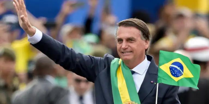 Mayoría de jueces vota por declarar a Bolsonaro inelegible