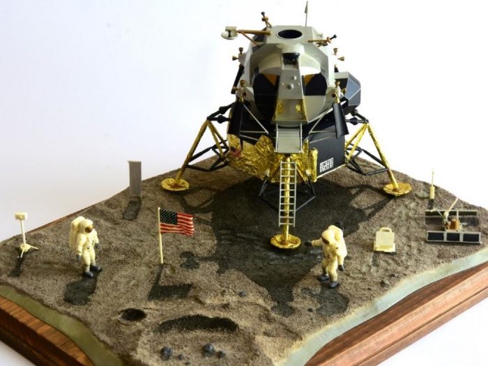 Exposición “Recuerdos extraordinarios de los primeros visitantes a la Luna”