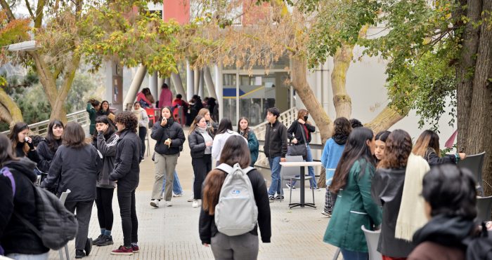Universidad implementa novedoso plan preventivo de salud mental para estudiantes de primer año