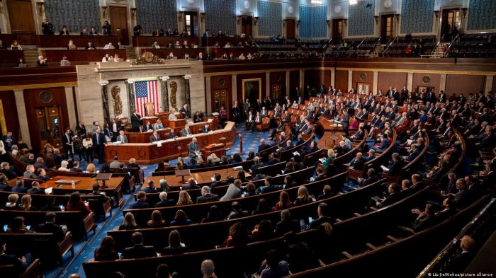 El Congreso de EEUU pide al Gobierno información sobre OVNIS tras escuchar a militares