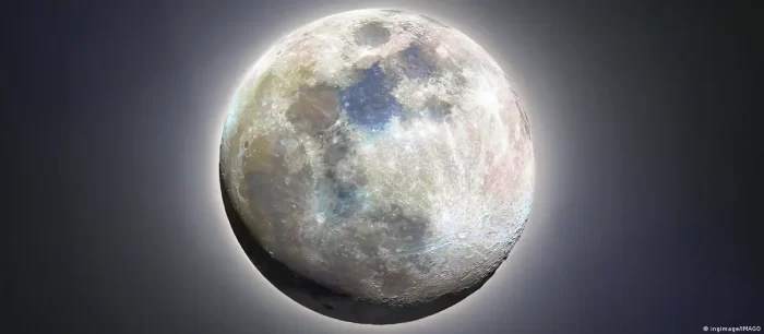 Hallan misteriosa roca radiactiva en cara oculta de la Luna