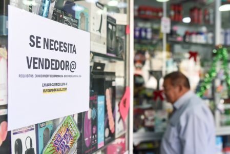 Cámara de Comercio de Santiago: economía finalmente recupera el nivel de empleo pre-pandemia