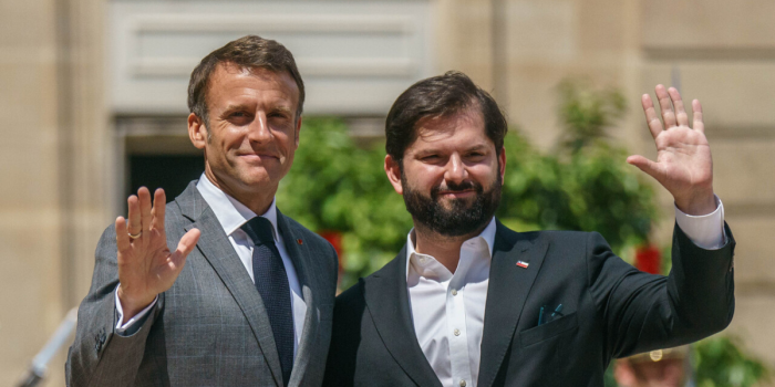 Boric y Macron honran legado de Allende y la solidaridad francesa a 50 años del golpe de Estado