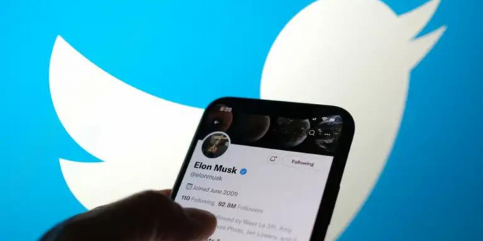 Elon Musk cambiará el pájaro azul de Twitter por una X