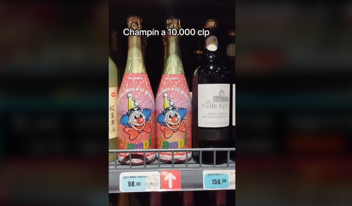“Champín a diez lucas”: el curioso registro de una tiktoker en un supermercado en China