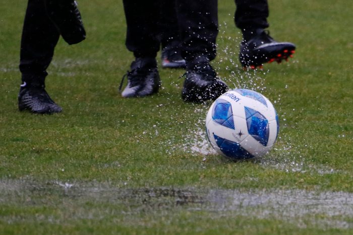 Sistema Frontal: fútbol chileno sufre suspensiones producto de las lluvias