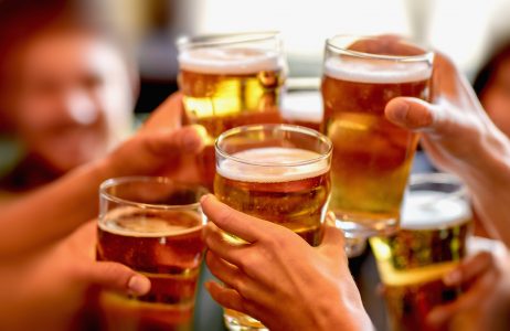 A cuidar el agua: un litro de cerveza requiere más de cinco de agua para su producción