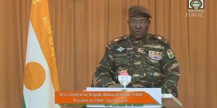 La junta militar de Níger limita a tres años su gobierno