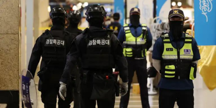 Ataque indiscriminado deja docena de heridos en Seúl