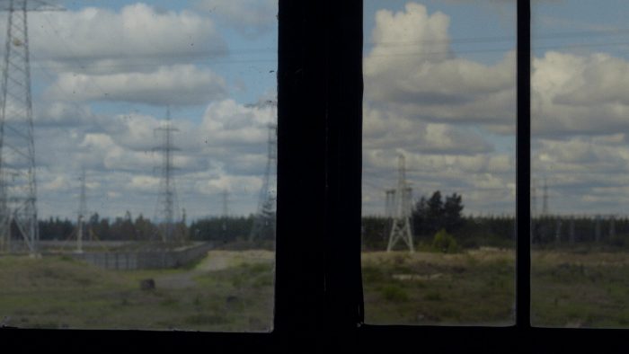 Estrenan documental sobre pueblo generador de electricidad con problemas de luz
