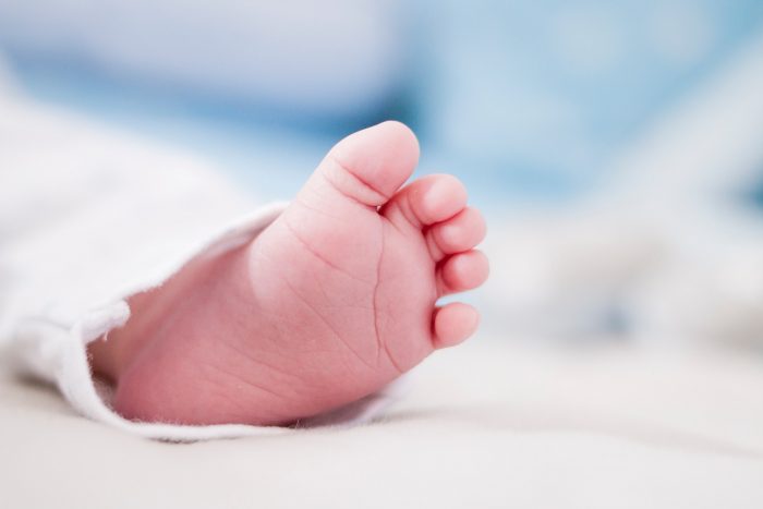Tamizaje neonatal: ¿cómo una prueba de talón puede cambiar la vida de los niños con AME?